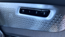 Volvo XC90 2.0 T8 406 PHEV Ultra Dark 5dr AWD Geartronic Estate